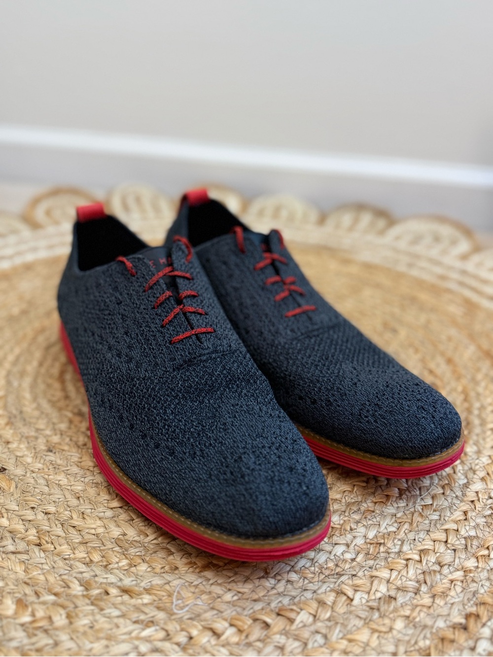 🌾 Cole Haan Black Knit Original Grand Oxfords with Red Accents